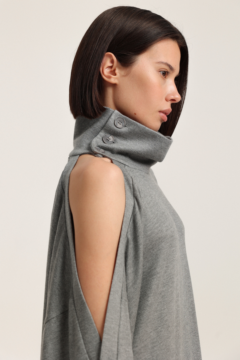 Платье трикотажное на пуговицах