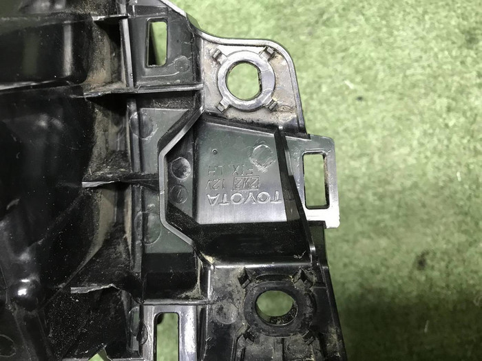 Фонарь левый внешний Toyota RAV4 5 XA50 (18-нв)