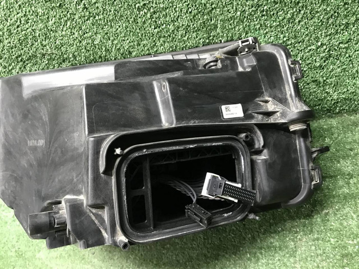 Фара левая Mercedes GLC X253 (2019-2022) LED