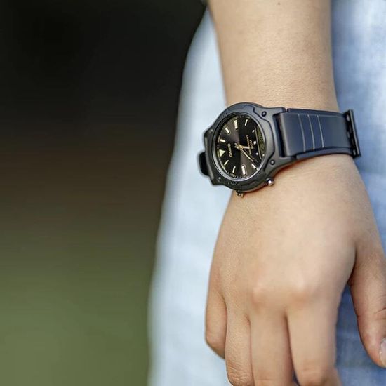 Электронные часы Casio AW-49HE-1AVDF