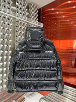 Пуховик Moncler