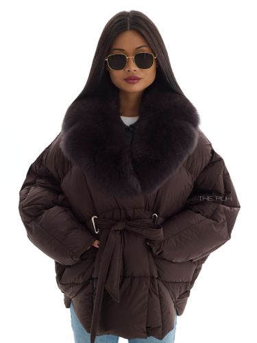 Пуховик летучая мышь шоколадного цвета с мехом