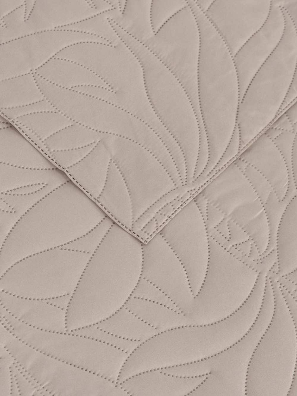 Покрывало на кровать, стеганое, поплин с размерами 215х220