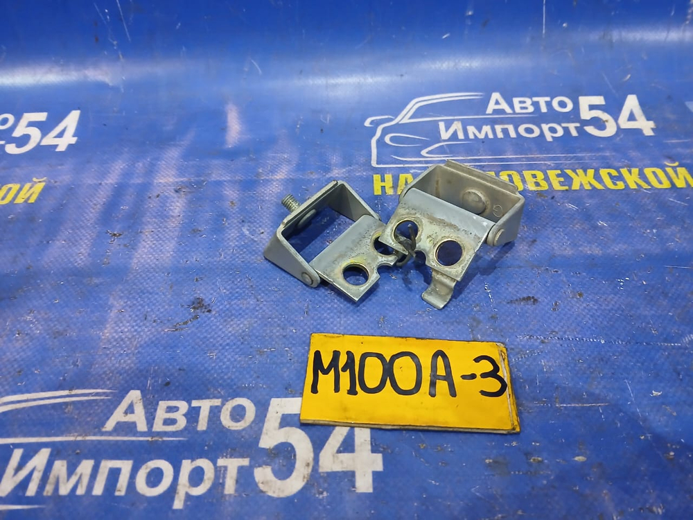 Петля багажника TOYOTA DUET 1999