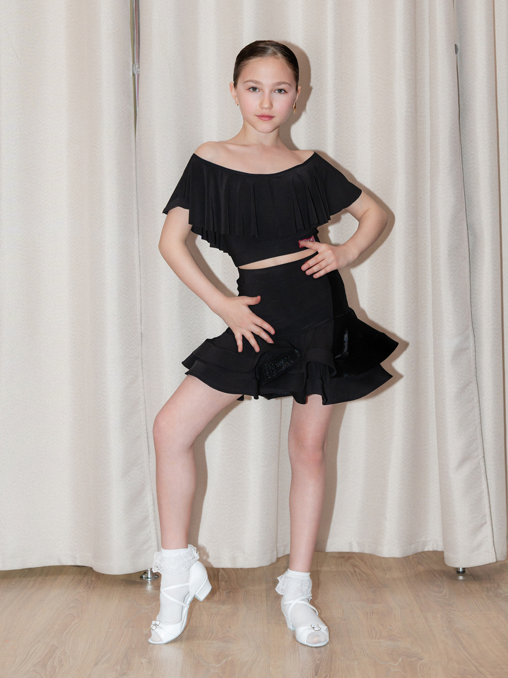 Юбка с регилином и бархатной вставкой