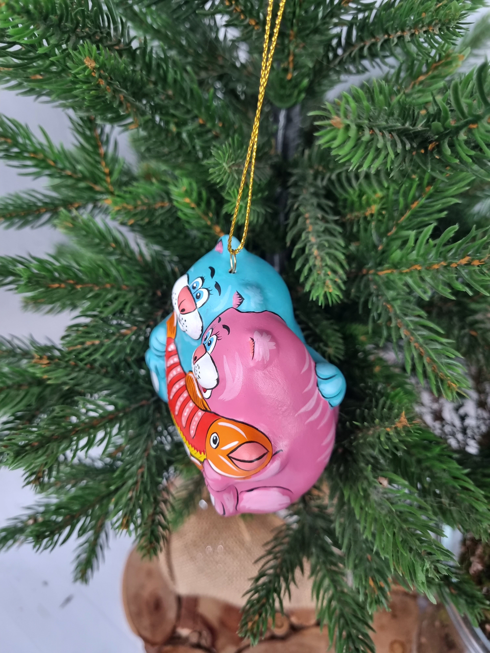 Коты рыбаки ёлочная игрушка из фарфора