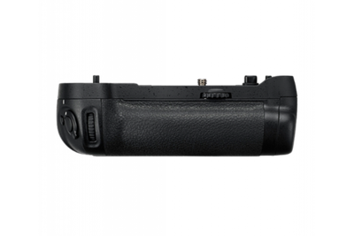 Универсальный батарейный блок Nikon MB-D17 для D500