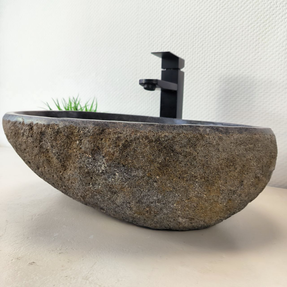 Раковина из речного камня RS-66012 48х34х15 из натурального камня