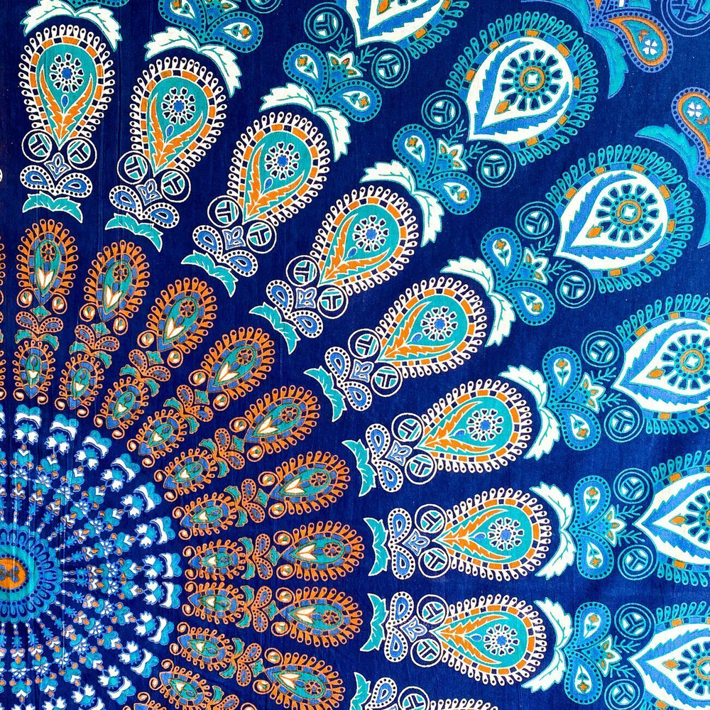 Этническое полотно с мандалой