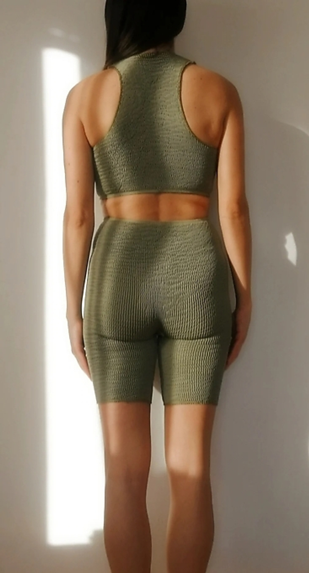 Шорты женские