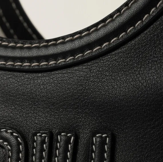 Кожаная сумка Miu Miu Ivy, черный