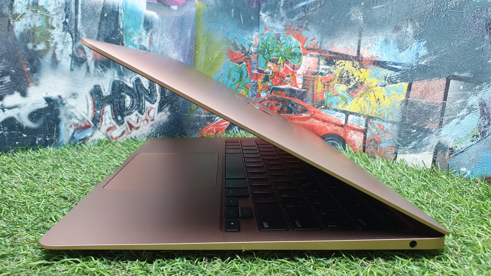 MacBook Air 13 2020 M1