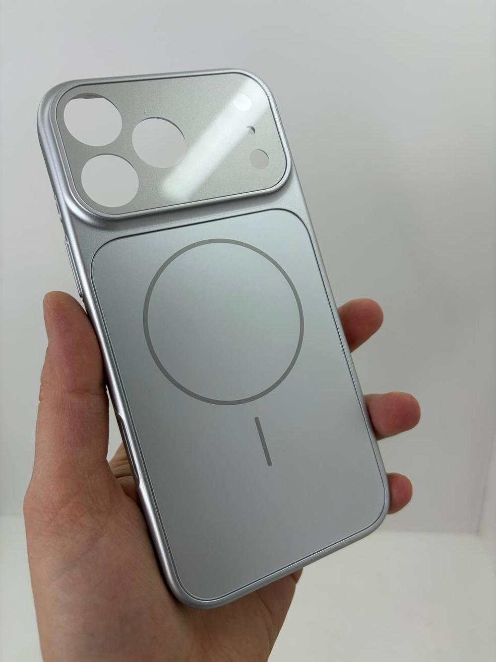 AG Glass Case c MagSafe для iPhone 17