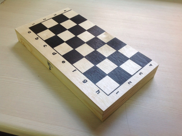 Шахматы лакированные с доской (290х145)