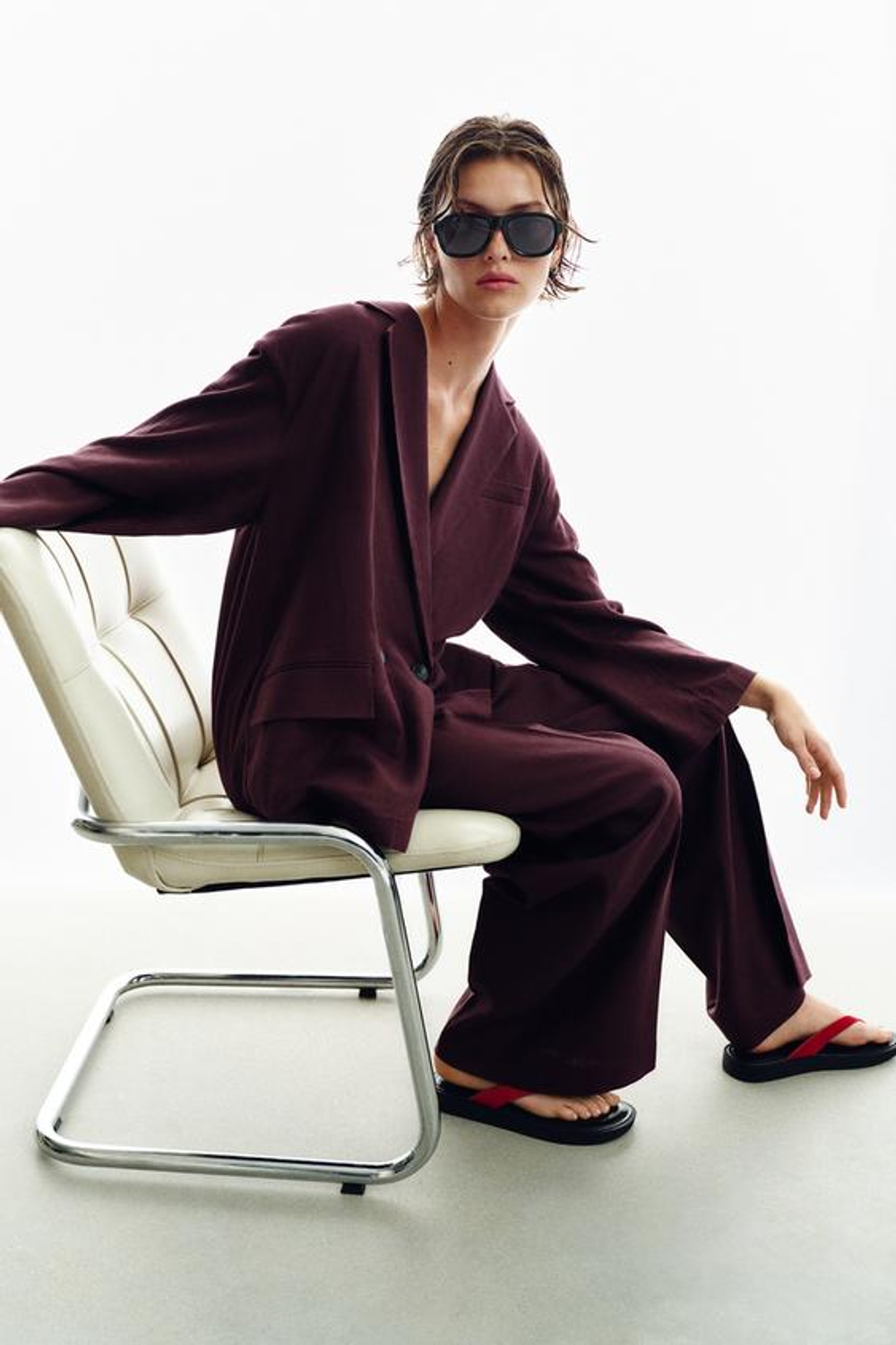 ZARA ПРЯМЫЕ БРЮКИ ИЗ ЛЬНА, БАКЛАЖАННЫЙ