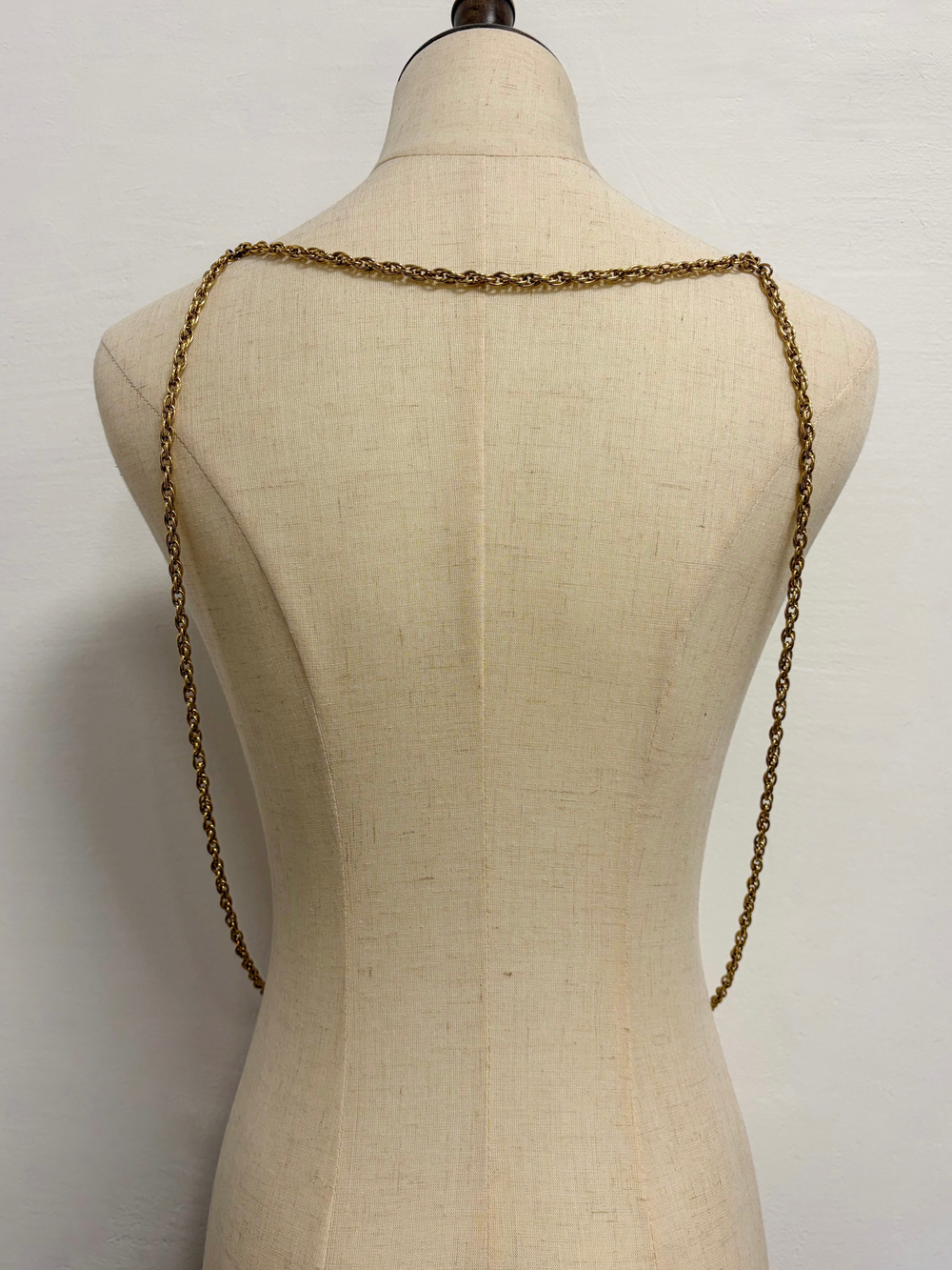 Цепь на тело (body chain)