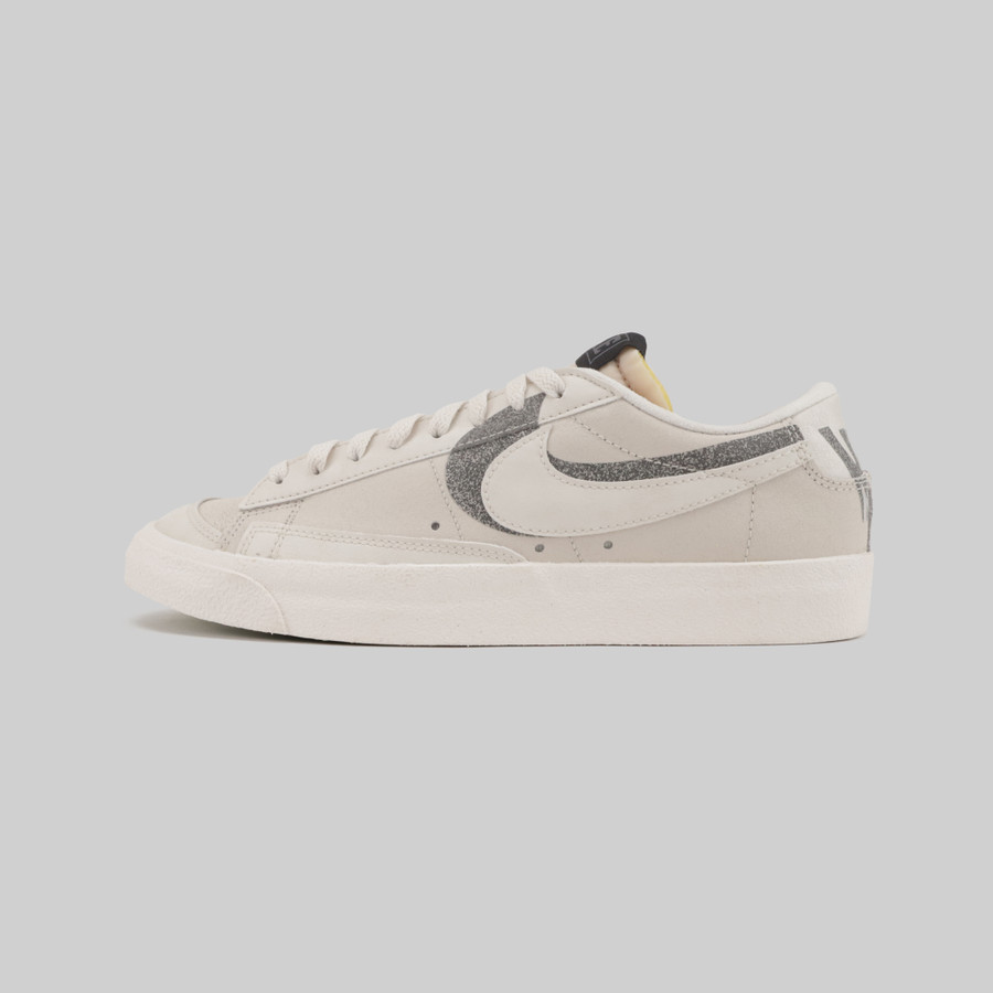 Кроссовки Nike Blazer Low '77 PRM Halloween артикул:DQ7671-001 - купить в магазине Дайс