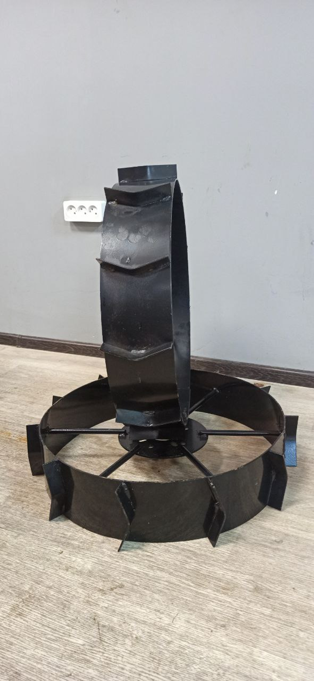 Грунтозацеп под универсальную ступицу для окучивания 585/120 мм. сплошной обод