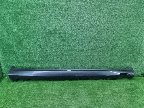 Накладка порога правая BMW X7 G07 (19-нв) M-paket