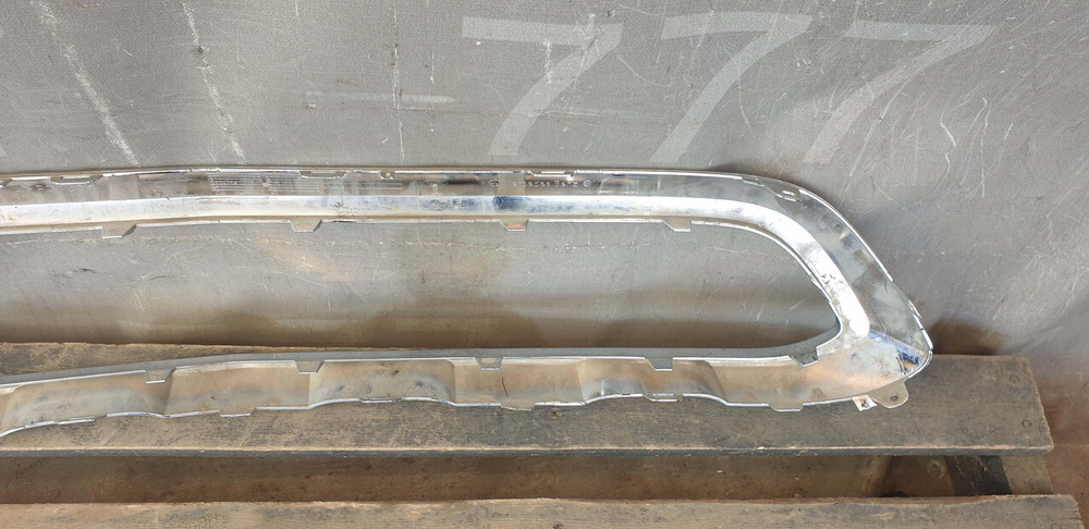 Молдинг переднего бампера Mercedes GLC (X253) 15-19 Б/У Оригинал A2538851625