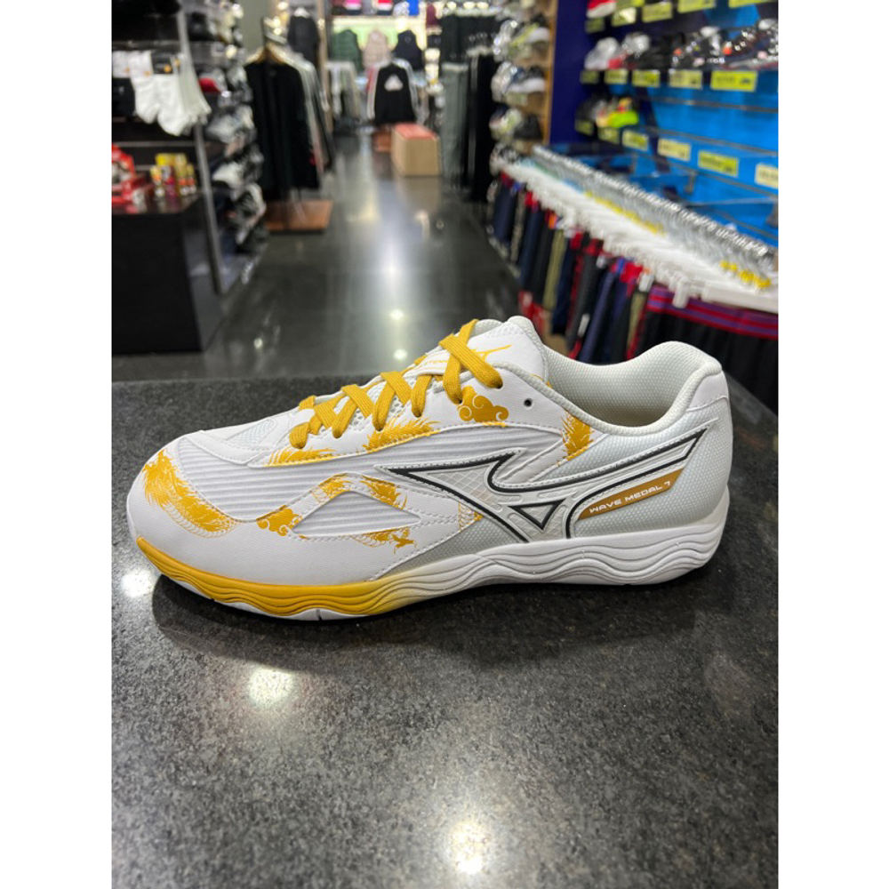 Mizuno wave amulet 7 new arrivals