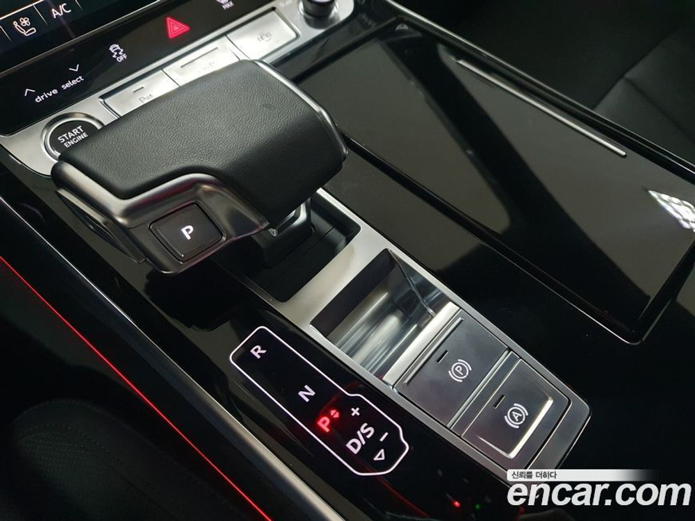 Audi A8 (D5) 55 TFSI Quattro LWB (12.2022)