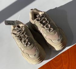 Balenciaga Triple S