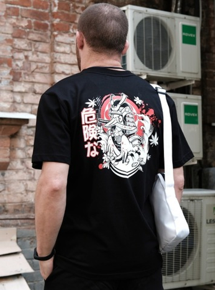 Футболка UNAFFECTED Гатё Черный