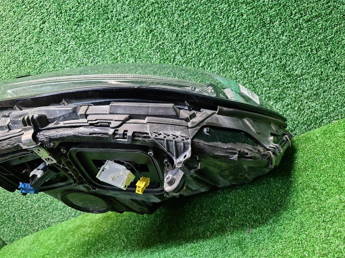 Фара левая Mercedes S W223 (20-нв) Multibeam LED