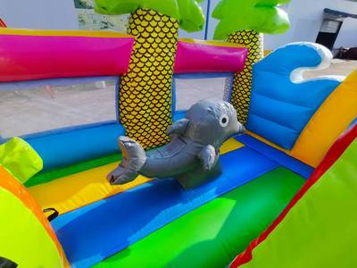 Коммерческий надувной батут с горкой «В гостях у моря» 10*5*5 м.