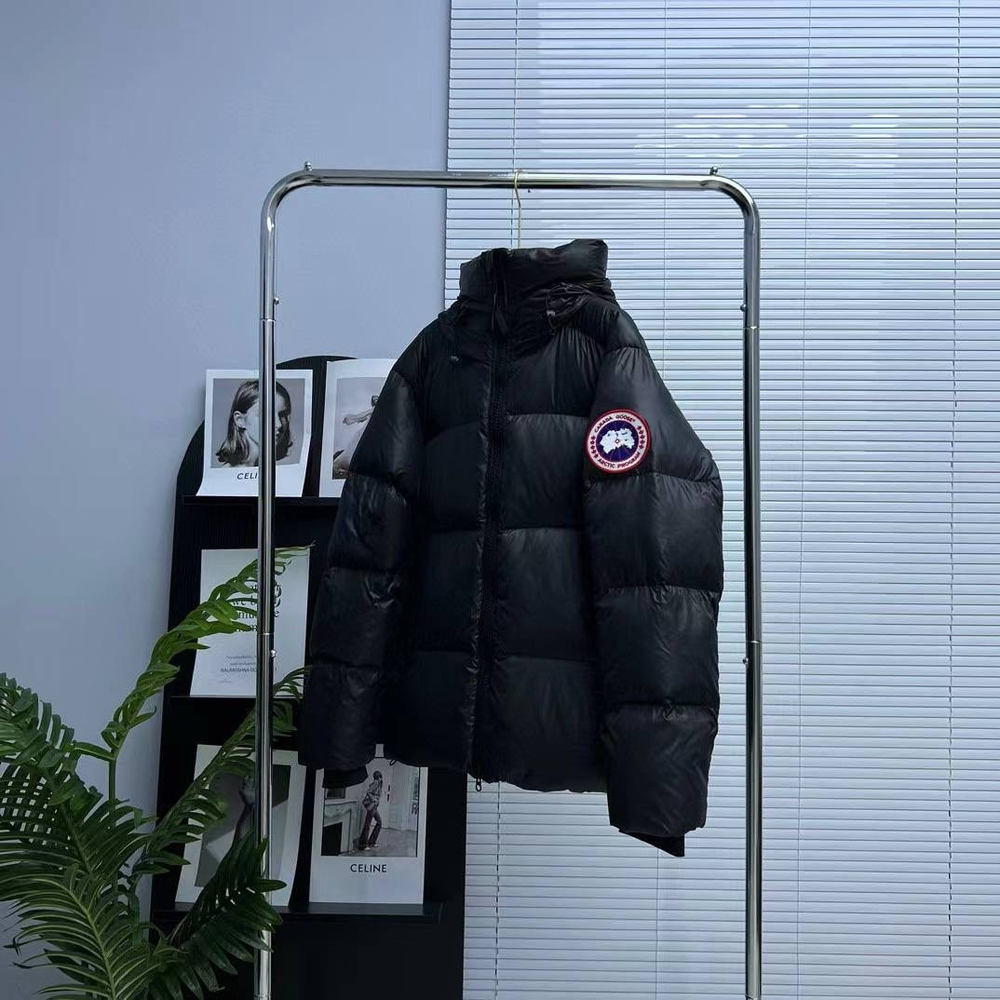 Пуховик Canada Goose