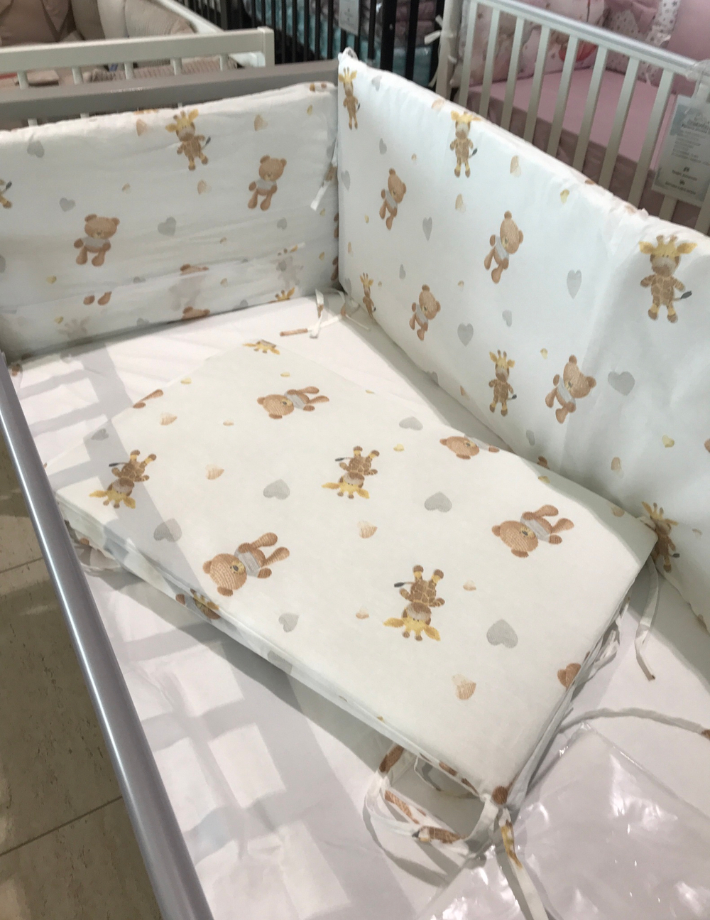 Борт в кроватку "Оленята и Мишка с сердечком"