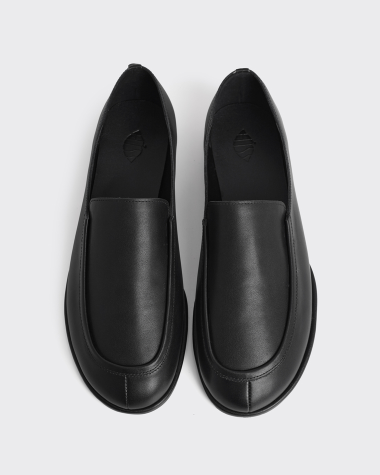 Лоферы из натуральной кожи черный