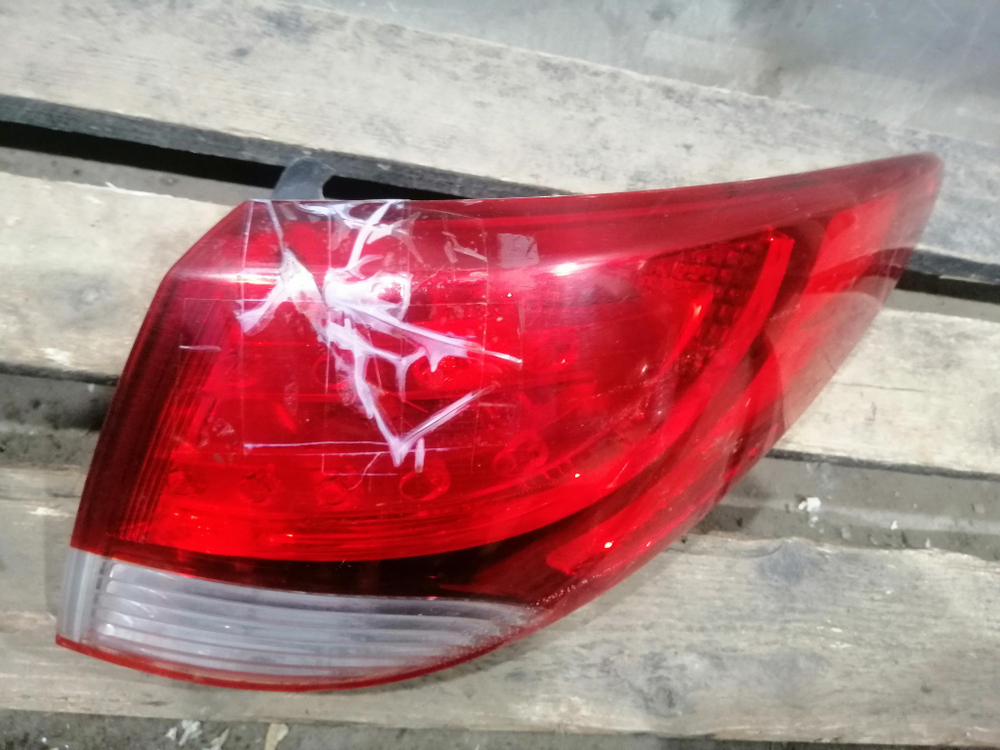 Фонарь задний правый внешний Hyundai ix35 (LM) 10-13 Б/У Оригинал 924022Y000