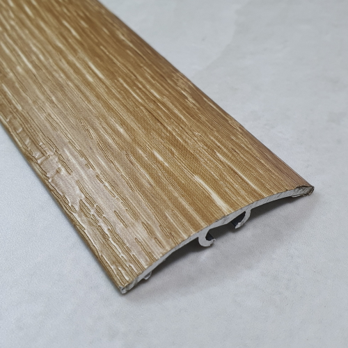 Порог-стык 40мм "DO-4" 0,9м Дуб натуральный (22) ламинир. алюм.