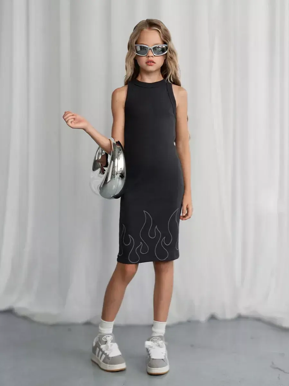 Трикотажное платье для девочки в сад