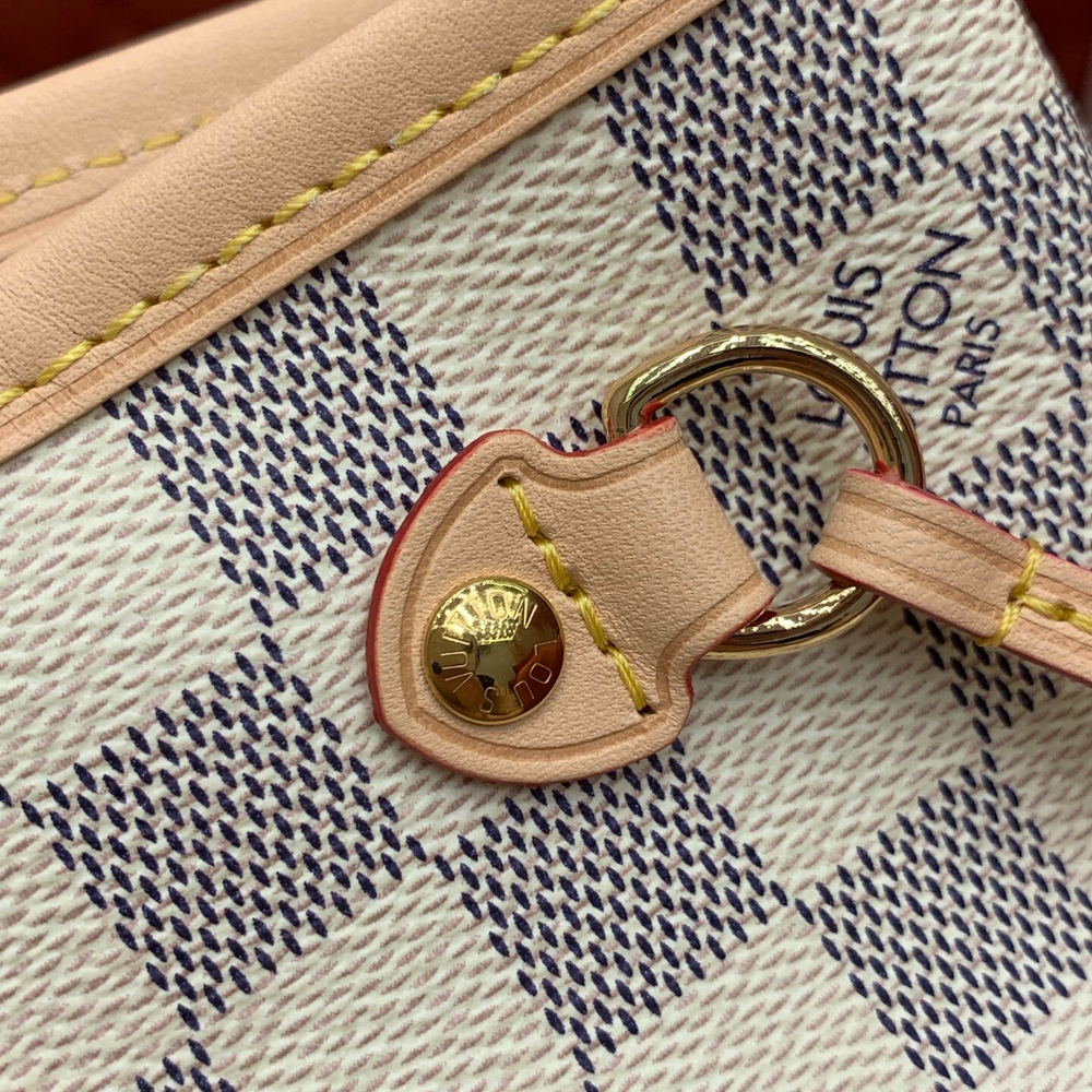 Louis Vuitton Neverfull PM
