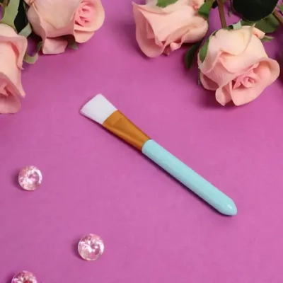 Кисть для нанесения маски «Beauty clean», микс 3 цвета, Размер кисти длина 15см, длина ворса 2см.