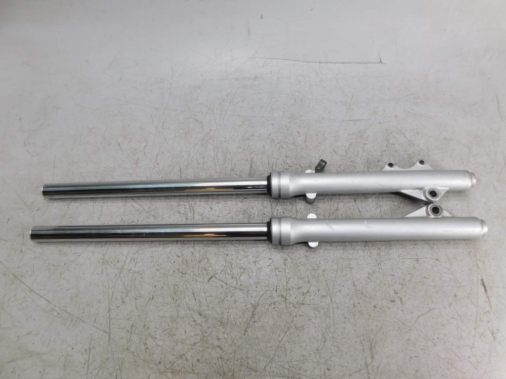 Перья вилки Yamaha Serow 250 DG11J