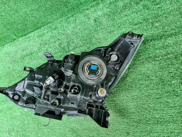 Фара правая Nissan Qashqai J11 (2013-2019) галоген