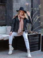 Легкий шарф-платок