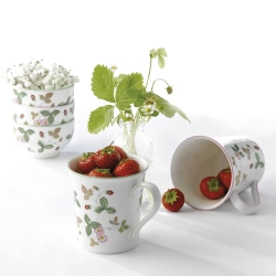 Wedgwood Кружка "Дикая клубника" 270 мл