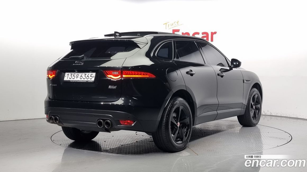 Jaguar F-PACE 20d Prestige (12.2019)