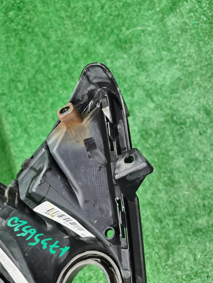 Накладка ПТФ правая Hyundai Solaris 2 (2020-н.в.)