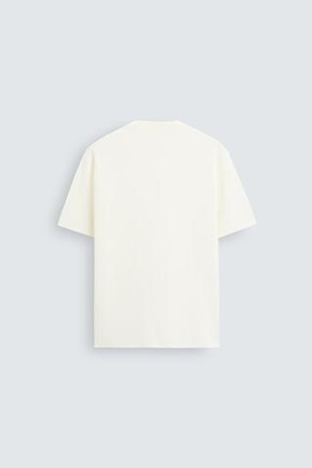 ZARA ФУТБОЛКА RELAXED FIT, КРЕМОВЫЙ