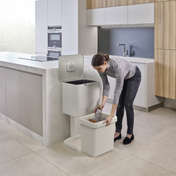 Контейнер для мусора с двумя баками 60л Joseph Joseph Totem Pop белый