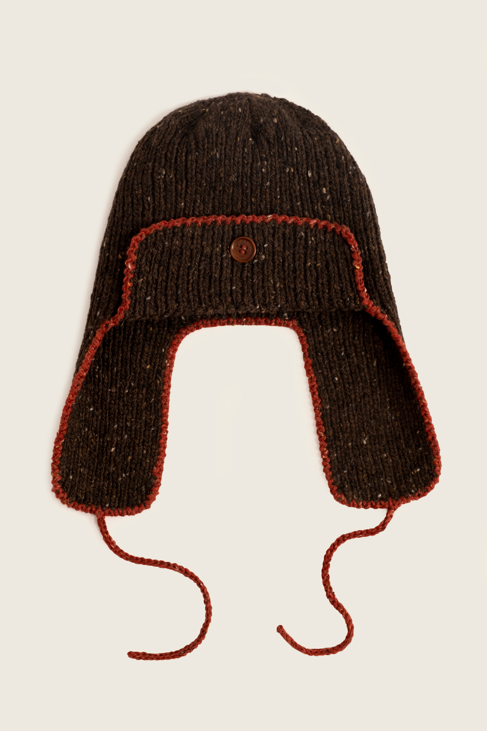 Шапка-Ушанка с Красной Каймой 25.NP.3.HAT.04.32