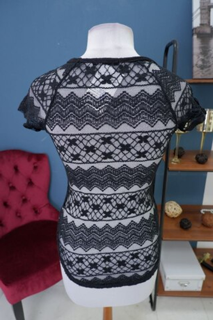 Футболка Miss Loona с кружевной спиной 40-42 размер