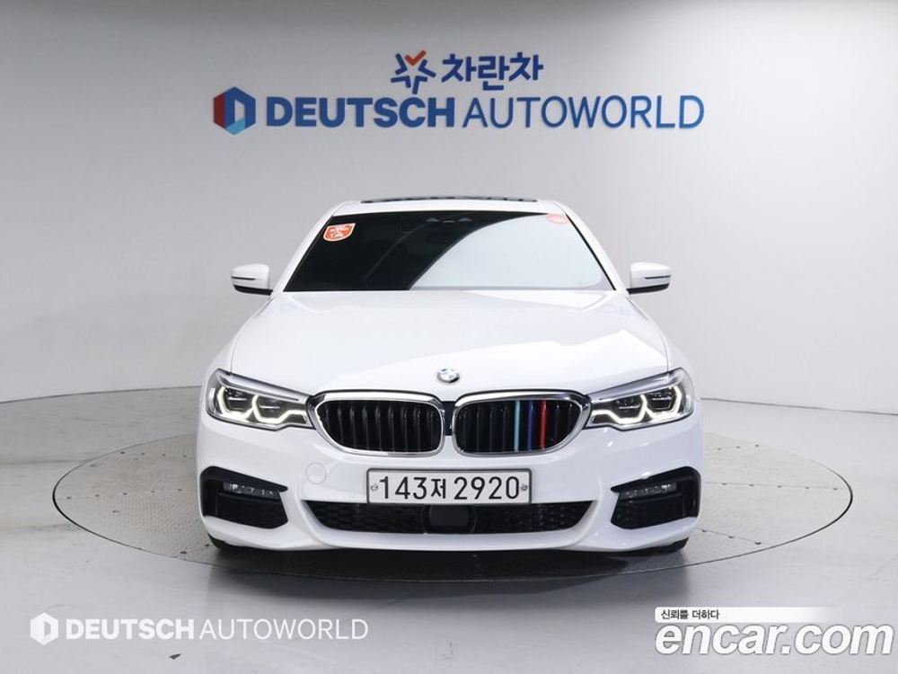 BMW 5 Series (G30) 520i M Sports (07.2020)