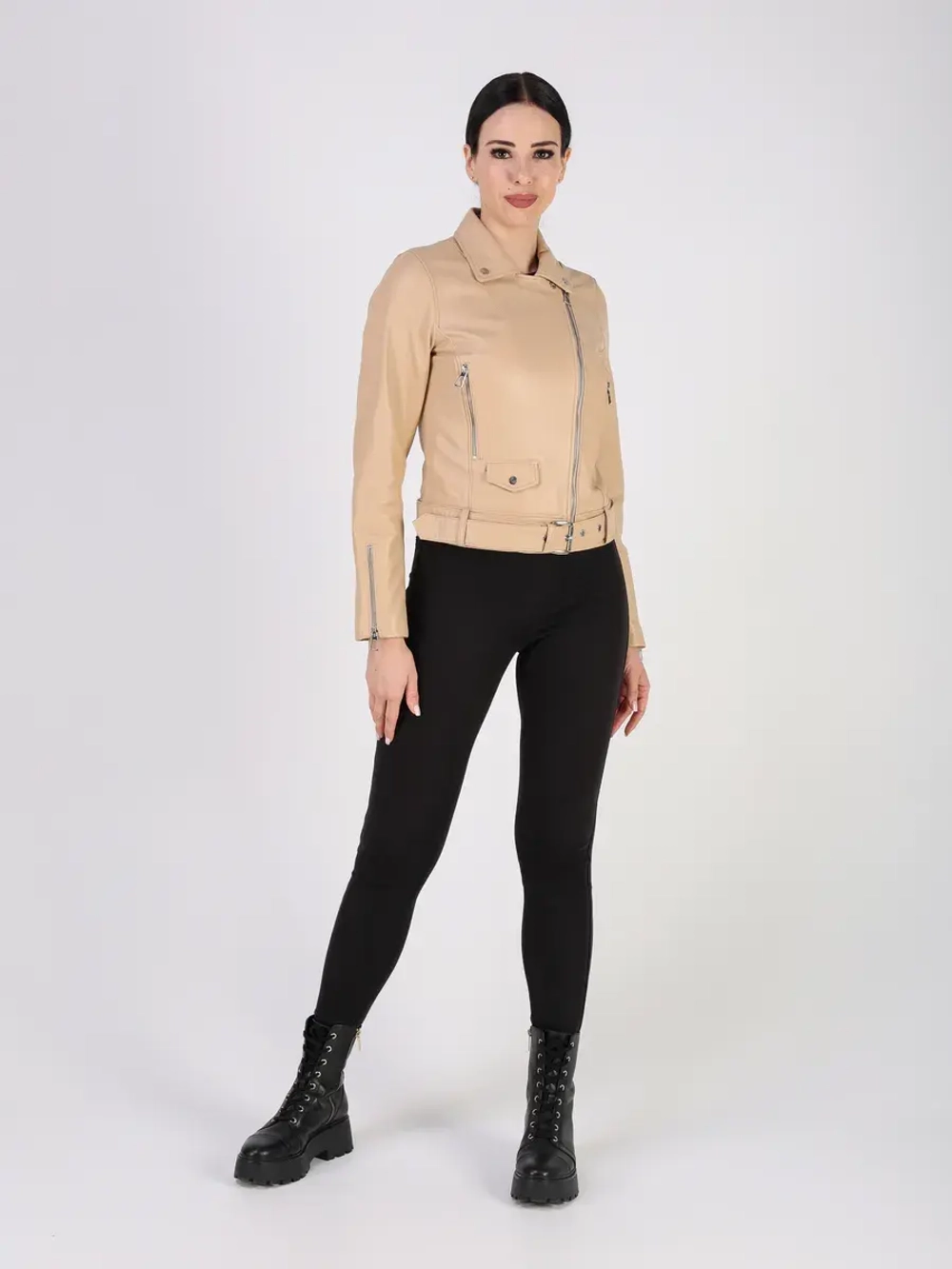 Кожаная куртка демисезонная косуха